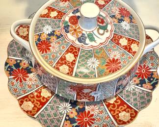 $125, Imari Arita Hand Decorated Japanese Porcelain Scalloped Serving Plate Bowl