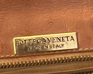 $550, Bottega Veneta Tan Leather Shoulder Bag Made In Italy Crossbody Hobo Designer Purse
