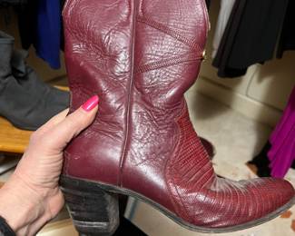 $225, Justin USA Burgundy Lizard Embossed Western Cowboy Boots Leather Mid Calf Rodeo Boots Made In USA