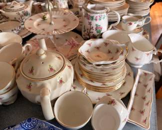 Rose pattern porcelain tea set with gold trim