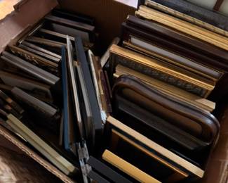 Box of assorted empty picture frames