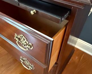 Kincaid "La-Z-Boy Company" Cherry Nightstand