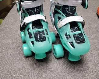 Roller derby skates size 12-2