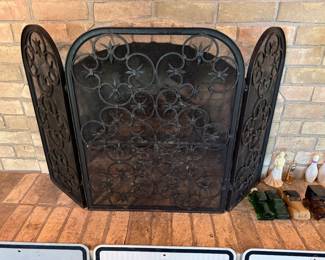 Fireplace screen