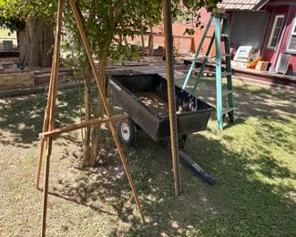 pin hitch trailer, easel, ladder