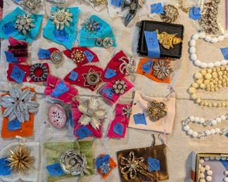 Lots of jewelry