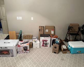 Hundreds of new-in-box items, including Breville air fryer and KitchenAid mixer