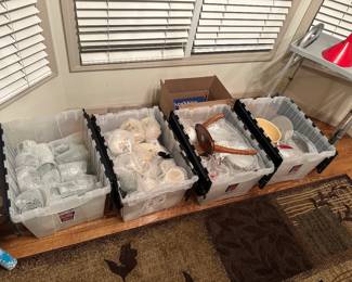 Hundreds of kitchen items