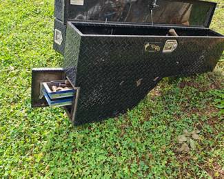 Truck toolboxes 