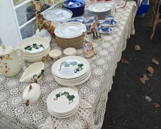 Assorted Vintage Dishes 