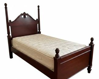 Antique FourPoster Twin Bed with Carved Finials second image