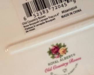 Royal Albert Old Country Roses Rectangular Tray second image