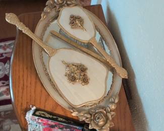 Vintage Stylebuilt Accessories K Gold Plated Vanity Set with Tray, Mirror, Brushes, and Comb second image