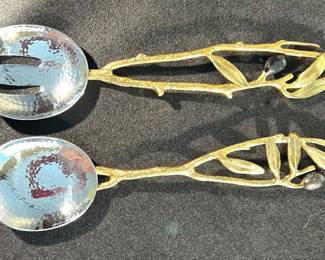 Artsy salad servers