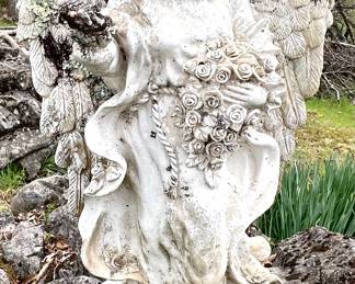 Garden goddess 