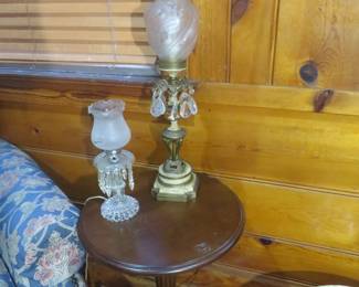 2 glass lamps