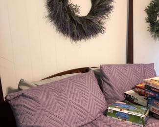 Wreath and matching bedding 