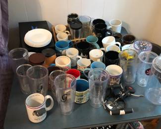 Mugs and tumblers 