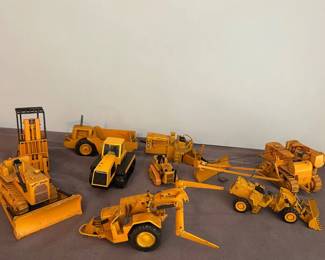 t Vintage Caterpillar Diecast Construction Equipment