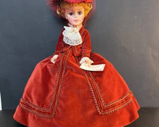 z Alexander Doll Co. 2249 Sarah Bernhardt Porcelain Doll in Velveteen Dress in original box
