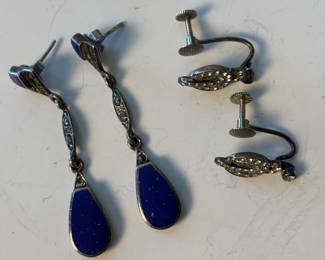 j Two Pairs of .925 Silver Earrings with Blue and Clear Gems