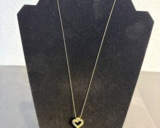 j 18inch 10K Gold Necklace with Mom Heart Charm