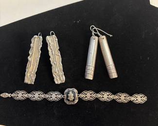 j Sterling Silver Jewelry Set with Two Pairs of Earrings and Filigree Bracelet