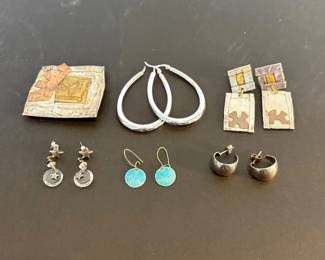 j ssorted Lot of Six Pairs of Earrings and One Pin