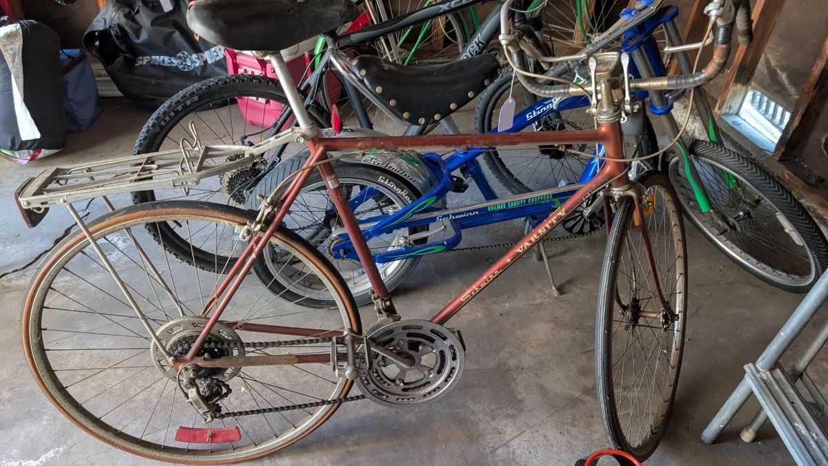 Vintage bikes, including Schwinn 