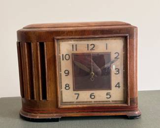 Mantle Clock