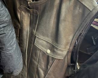 leather vest 