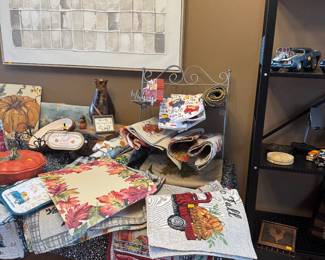 assorted fall decor, placemats and linens 