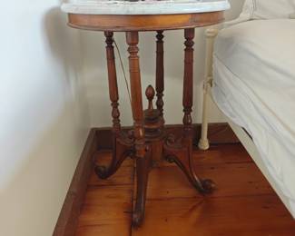 018 – Victorian Marble Top Round Side Table