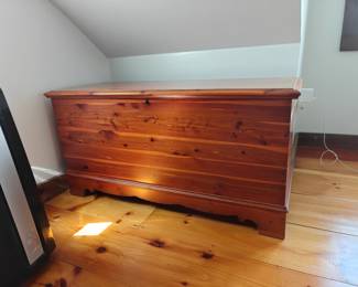 009 – Lane Cedar Blanket Chest – 78 x 18 x 24