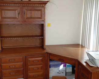 Oak Executive Desk with Hutch third image