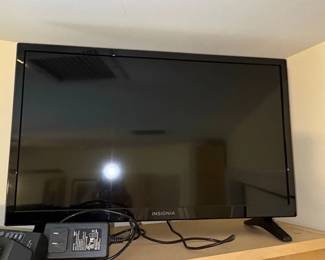 Insignia inch p HD LED TV