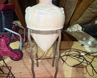 Vintage Ceramic Urn Table Lamp with Metal Base  Cream Textured third image