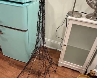 Wire Eiffel Tower Sculpture