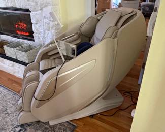 Osaki Manhattan Duo Mech D D Full Body Zero Gravity Massage Chair second image