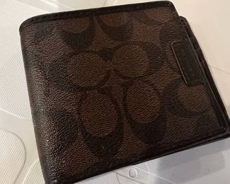 Coach Signature C Bifold Wallet