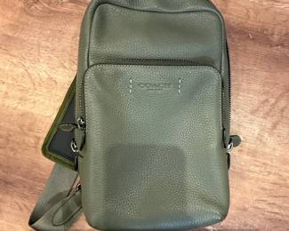 Coach Gotham Pack Pebbled Leather Crossbody Sling Bag