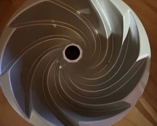 Nordic Ware Heritage Bundt Pan