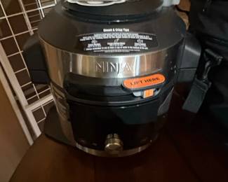Ninja Foodi in Pro Pressure Cooker  Air Fryer