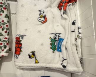 Throw blankets second image