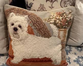 Pillows second image