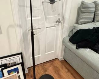 JONATHAN Y Axel Iron or Seeded Glass Farmhouse Industrial in Floor Lamp