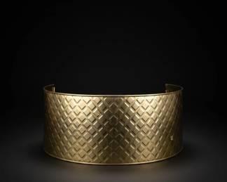 Gold Embossed Diamond Pattern Metal Tree Collar