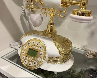 Vintage Style Rotary Dial Corded Telephone with Digital Display and GoldTone Accents