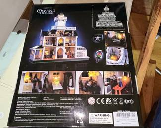 Ogodolcic Owens House Building Set with LED Lighting second image