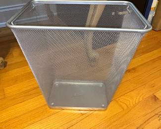 Mesh Wastebasket